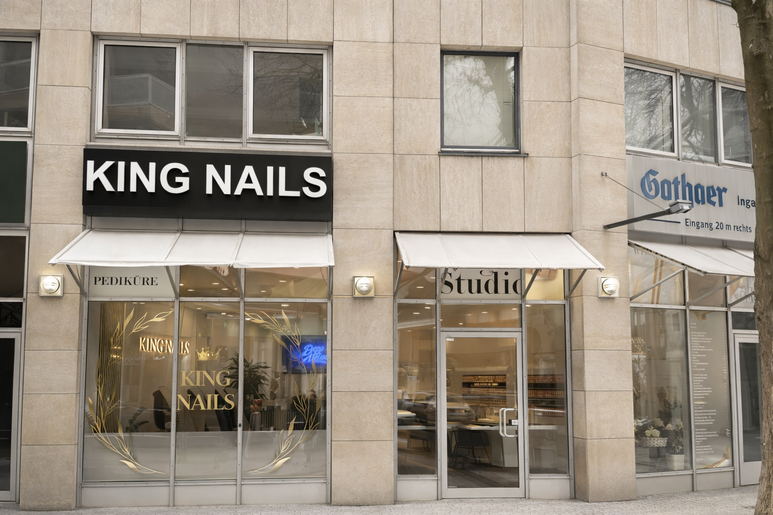 King Nails Interior